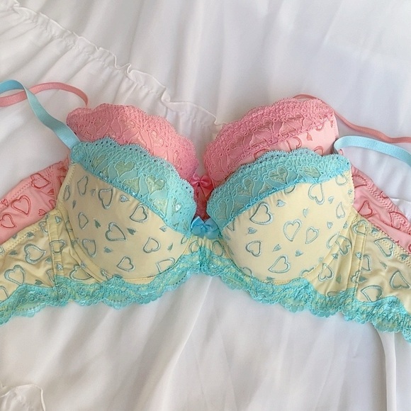 Japanese Peach John heart shape embroidery bra JP-D70 yellow and pink - Picture 1 of 7